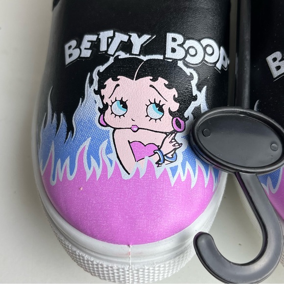 BETTY BOOP Flame Slip On Sneakers - Picture 10 of 10